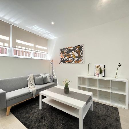 Apartmán Acogedor Infanta Mercedes Madrid Exteriér fotografie