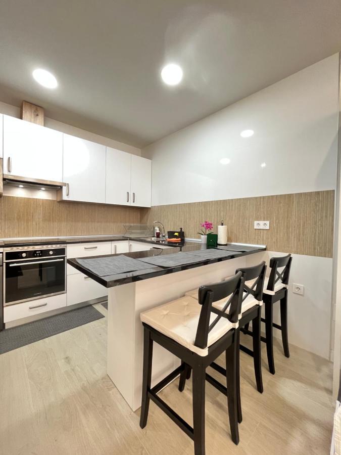 Apartmán Acogedor Infanta Mercedes Madrid Exteriér fotografie