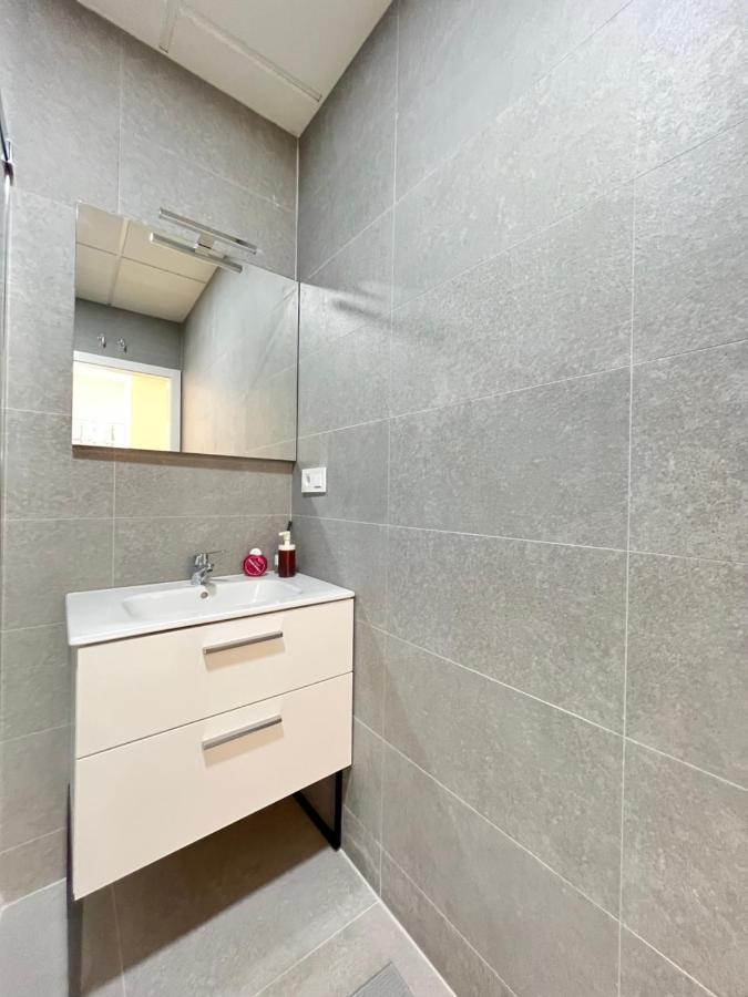 Apartmán Acogedor Infanta Mercedes Madrid Exteriér fotografie