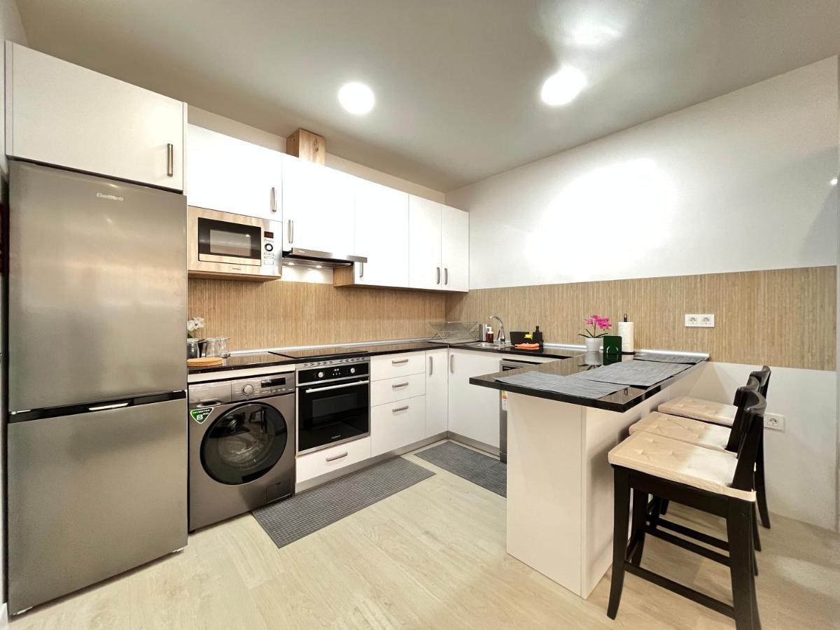 Apartmán Acogedor Infanta Mercedes Madrid Exteriér fotografie