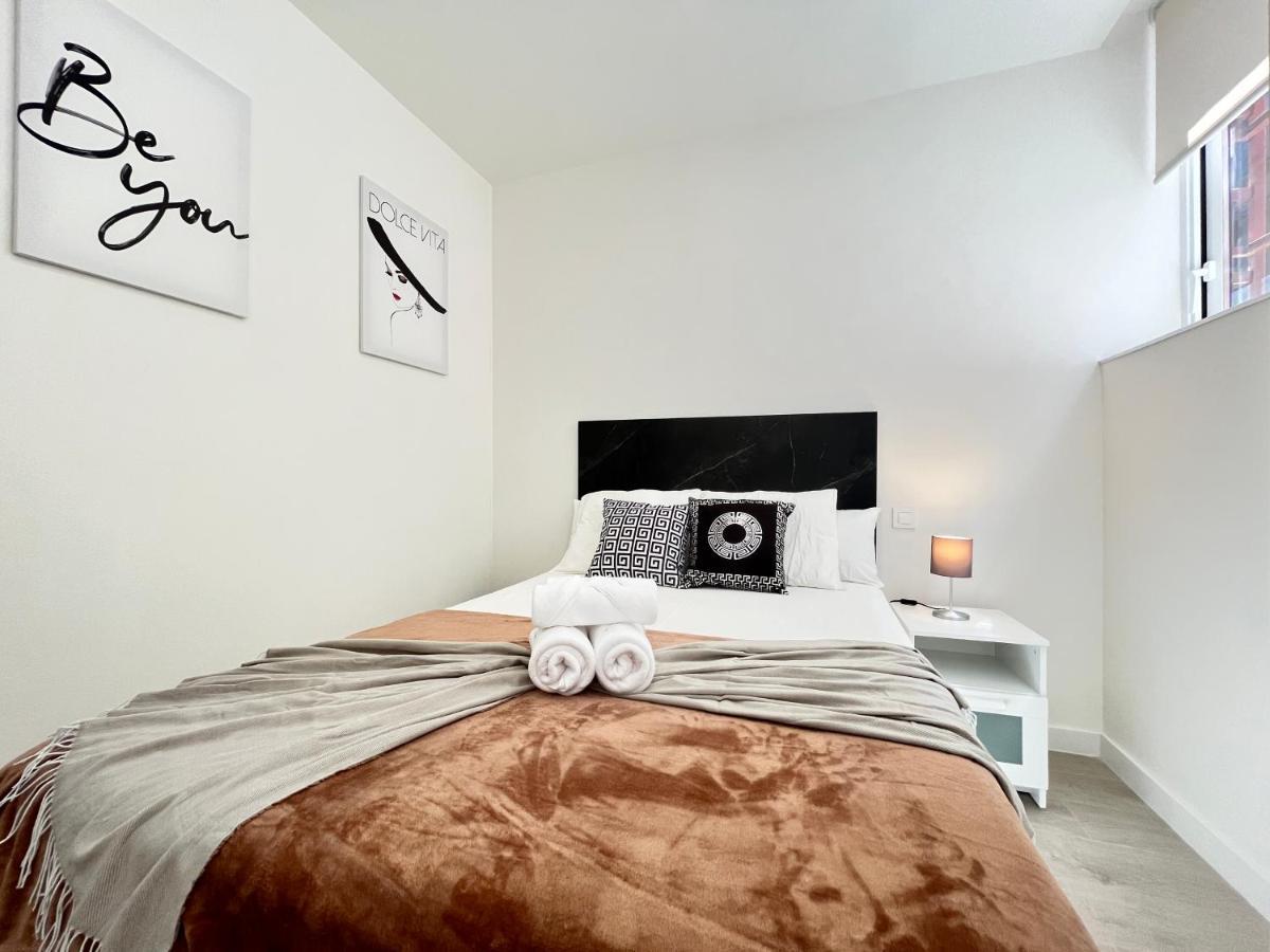 Apartmán Acogedor Infanta Mercedes Madrid Exteriér fotografie