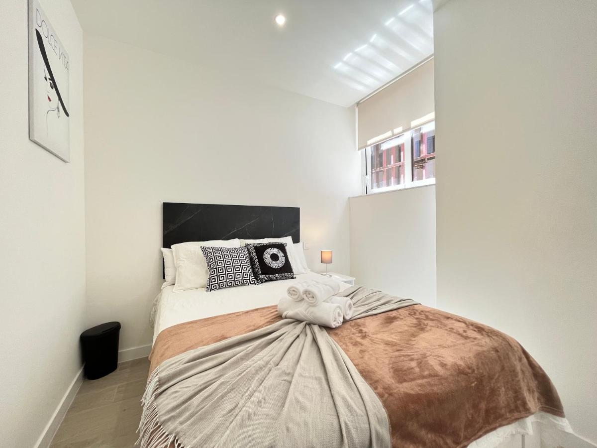 Apartmán Acogedor Infanta Mercedes Madrid Exteriér fotografie
