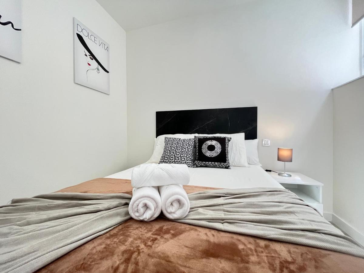 Apartmán Acogedor Infanta Mercedes Madrid Exteriér fotografie